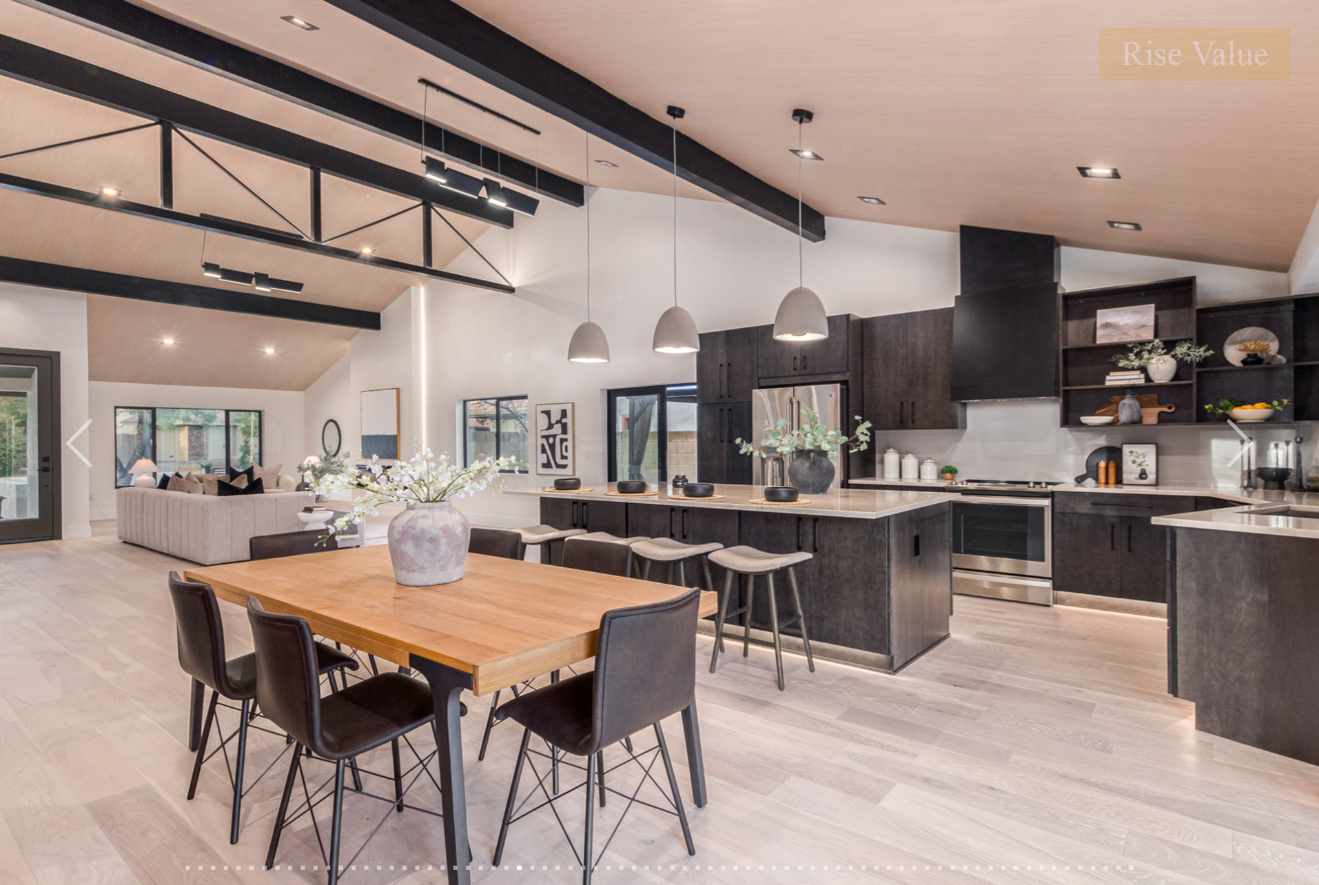 8519 E San Felipe Dr
