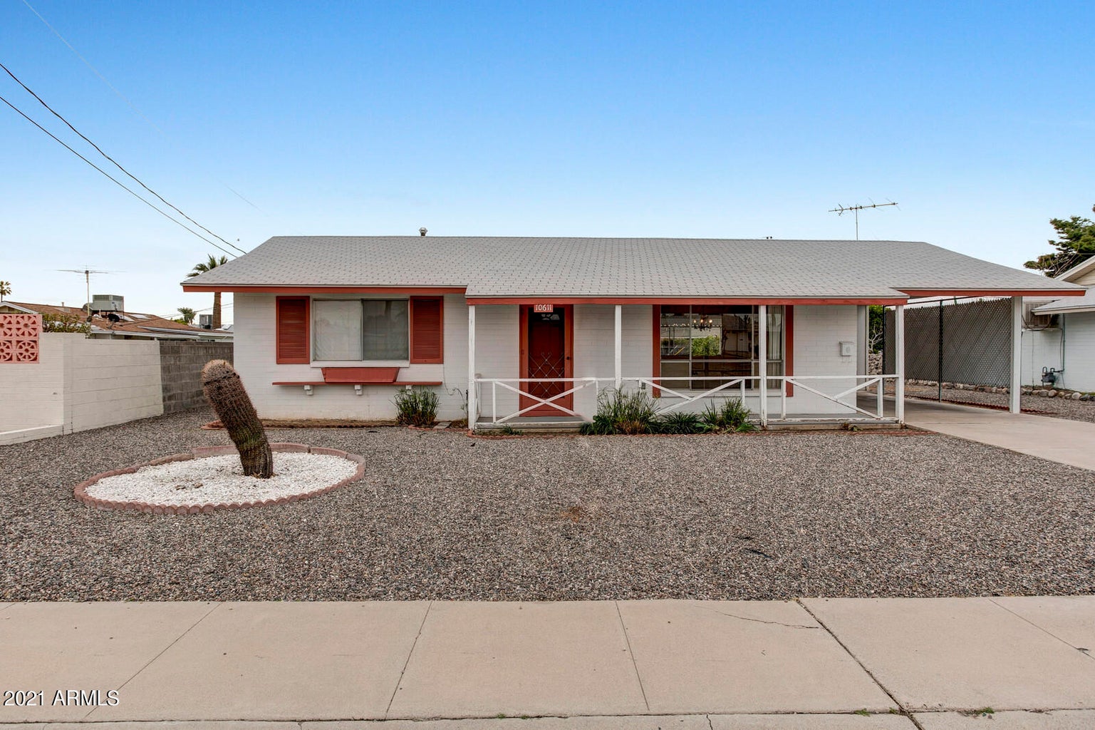 10611 W Alabama Ave - before