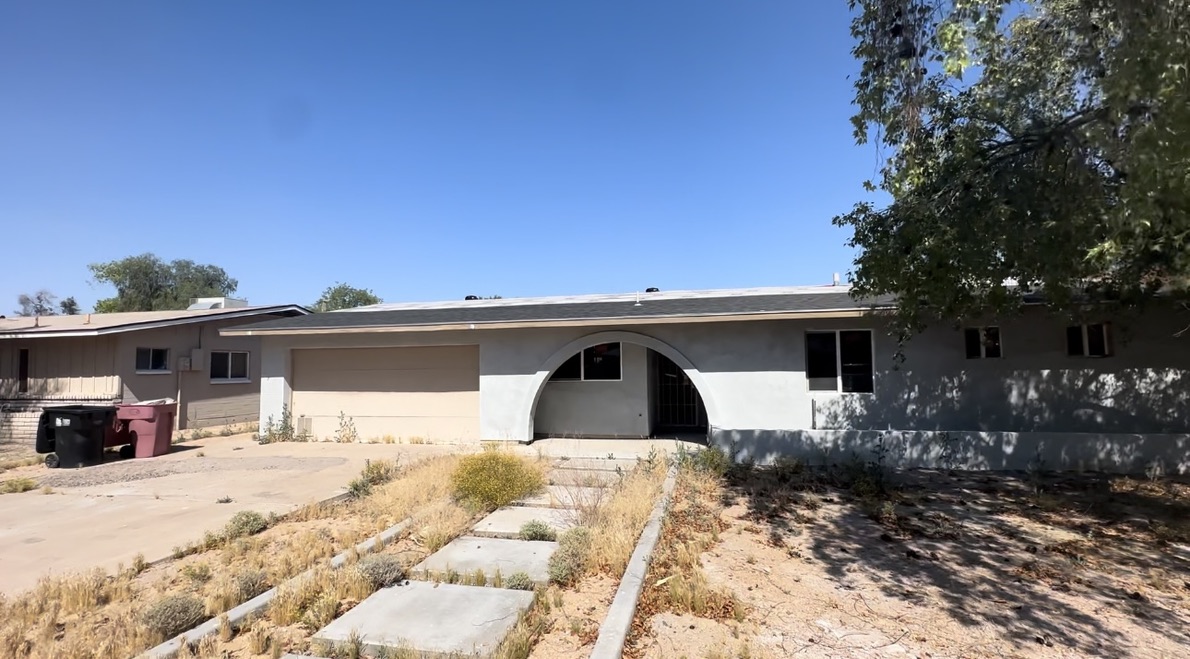3005 N 81st Pl - before